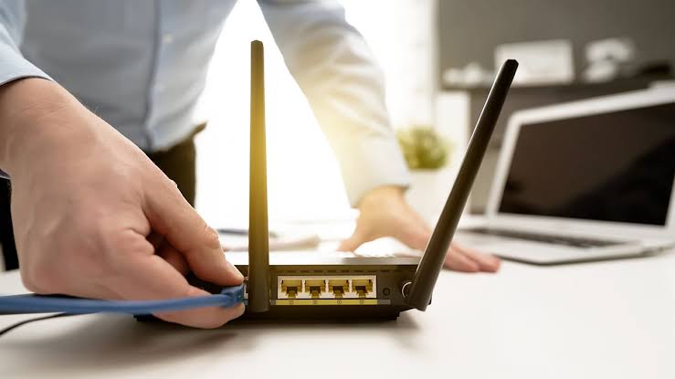Getting Online: 7 Tips For A Smooth And Easy Internet Setup